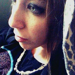 Meet your Posher, Carmelita